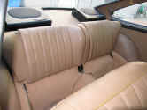 backseat_2653.jpg (53440 bytes)