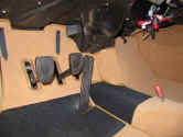 pedals_2657.jpg (64682 bytes)